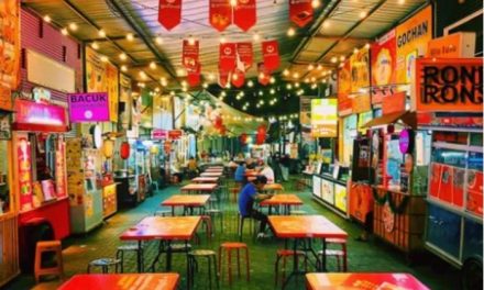 Street Food Populer Yang Ramai Dikunjungi Anak Muda
