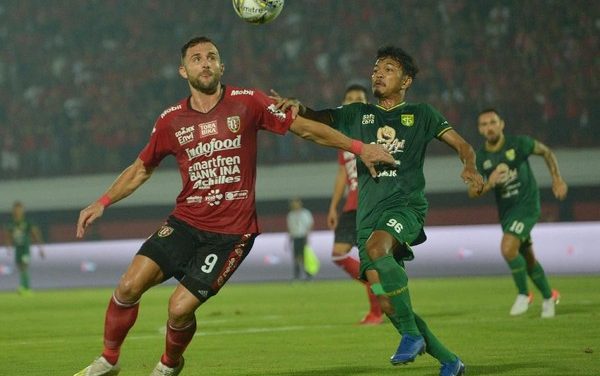 Teknik Pemain Profesional Yang Bisa Ditiru Pemula