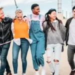 Fashion Streetwear: Gaya Casual Yang Populer Di Remaja