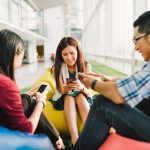 Fenomena Gaya Hidup Digital Di Masyarakat Modern