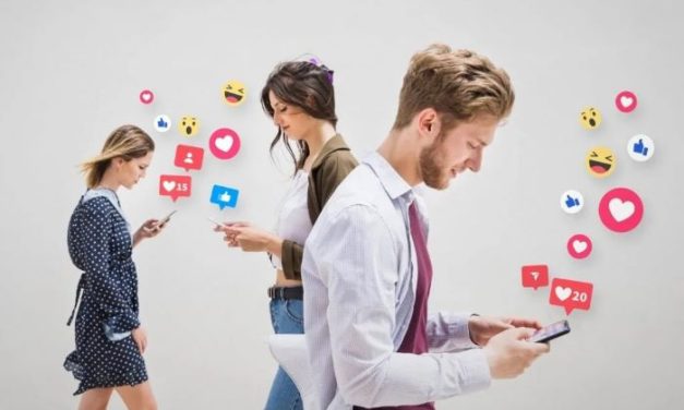 Peran Media Sosial Dalam Penyebaran Informasi Cepat